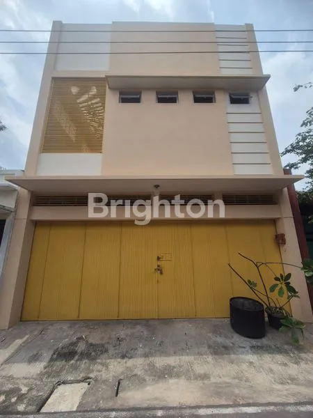 image RUMAH BAGUS DI GREMET (1)