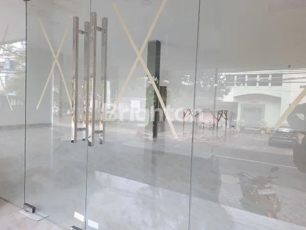 image TOKO EKSKLUSIF – HANYA 3 UNIT DI JANTUNG KOTA RENON (6)