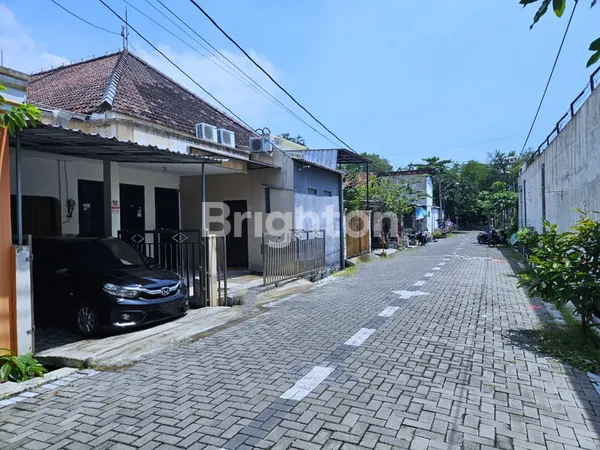 image TIDAK JAUH DARI PERUMAHAN, PERDAGANGAN & PUJASERA DI AREA ANJASMORO (2)