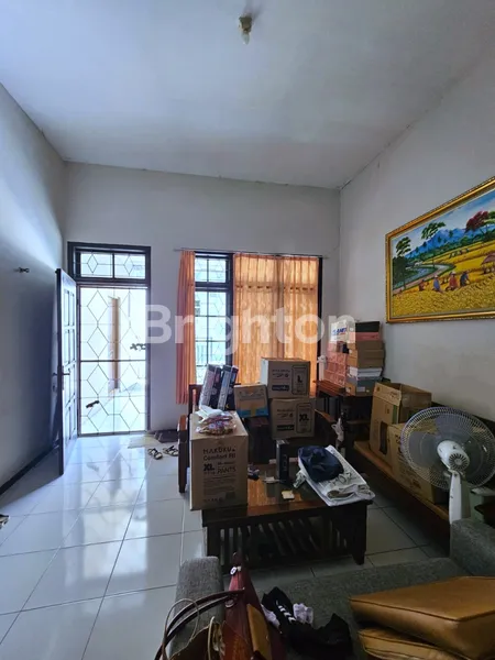 image TIDAK JAUH DARI PERUMAHAN, PERDAGANGAN & PUJASERA DI AREA ANJASMORO (3)