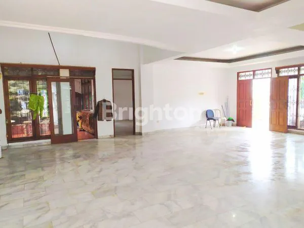 image RUMAH HITUNG TANAH DILOKASI STRATEGIS DEKAT MALL CINERE  (2)