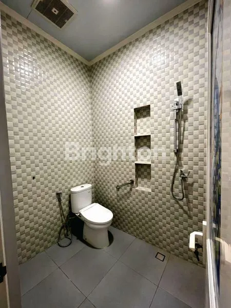 image RUMAH BARU 3,5 LANTAI MODERN MINIMALIS, SIAP HUNI STRATEGIS JALAN 2 ROW DI SAWAH BESAR PASAR BARU JAKARTA PUSAT   (8)