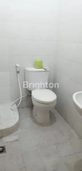 image RUKO 3LANTAI RAYA TENGGILIS (4)