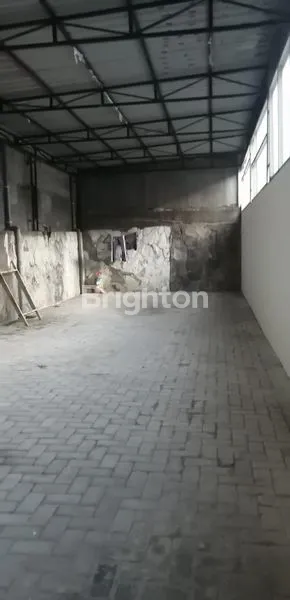 image RUKO 3LANTAI RAYA TENGGILIS (5)