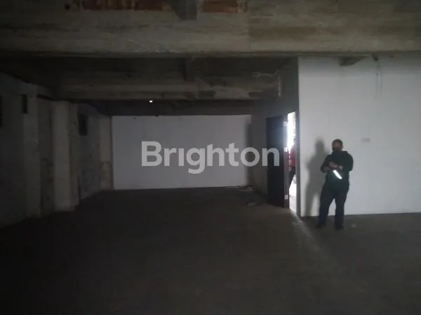 image GEDUNG DI BATU CEPER - JAKARTA PUSAT (7)