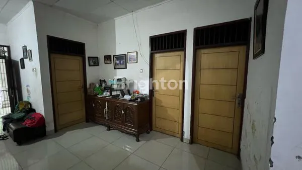 image RUMAH BESAR MURAH LOKASI STRATEGIS DLM CLUSTER DI JAKASAMPURNA  (6)