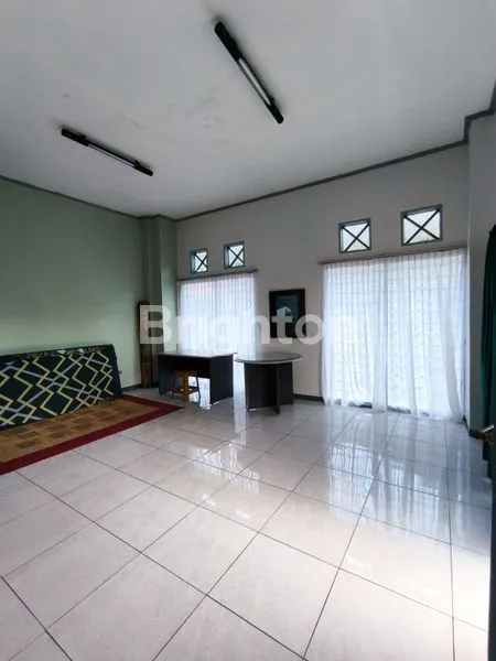 image GEDUNG EX-RADIO LEGENDARIS DI JANTUNG KOTA PEKANBARU, FULL FURNISH (7)