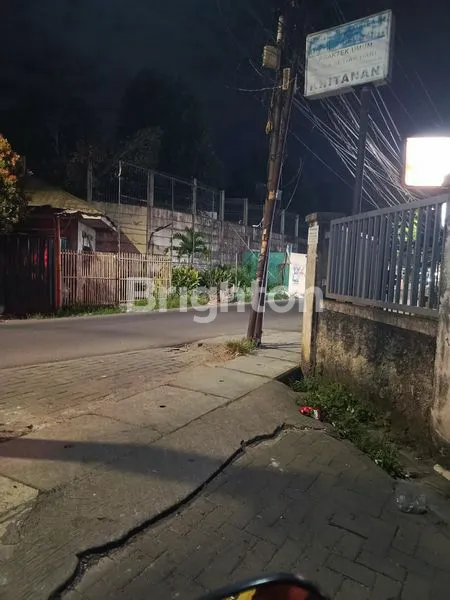 image \U2734\UFE0F DIJUAL CEPAT RUMAH HANYA 3 MENIT KE GREENLAKE, SIAP HUNI ASRI , STRATEGIS DEKAT JALAN RAYA  KI HAJAR DEWANTORO \U2734\UFE0F (8)