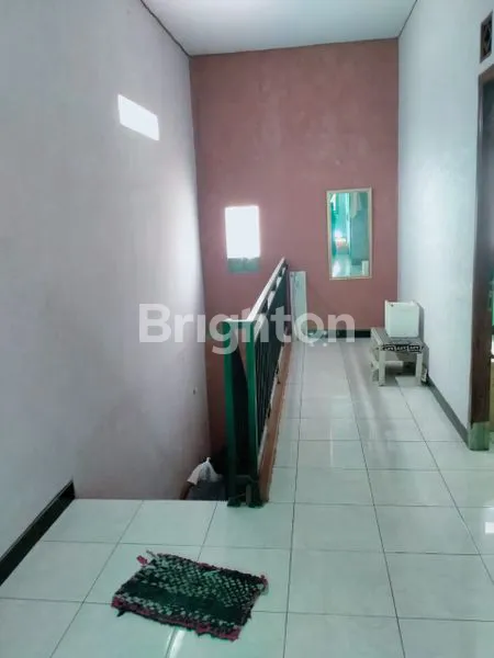 image JUAL CEPAT RUMAH 2 LANTAI SIAP HUNI DI BEKASI (3)