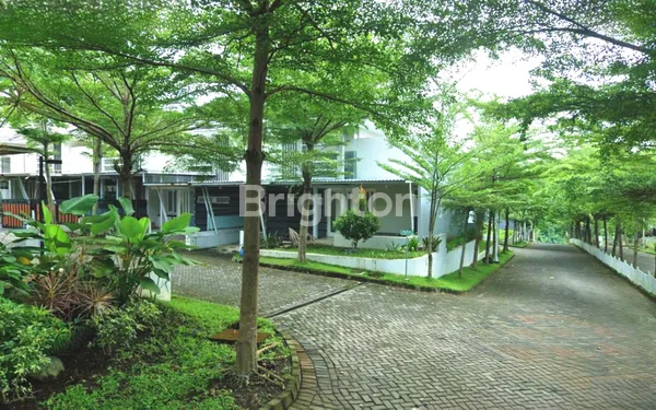 image RUMAH HOOK MINIMALIS DI BUKIT SENTUL VILLAGE LAWANG (2)