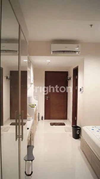 image APARTMENT STUDIO WEST VISTA CREST TOWER FURNISHED JAKARTA BARAT (1)