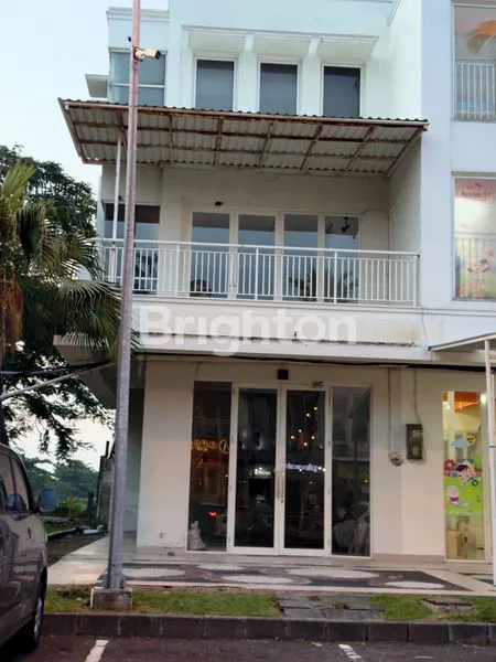 image RUKO 3 LANTAI SIAP PAKAI SAN ANTONIO SHOOPING STREET PAKUWON CITY DEKAT DENGAN ALAZHAR CITA HATI UNIVERSITAS WIDYA MANDALA PAKUWON CITY MALL   (1)