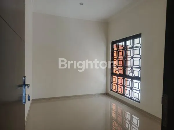 image RUMAH DIJUAL SIAP HUNI AREA OPI 2 JAKABARING (2)