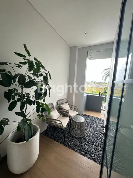 image RUMAH MEWAH DI CLUSTER ARMOUNT RESIDENCE HAMPIR SOLD OUT BSD CITY (8)