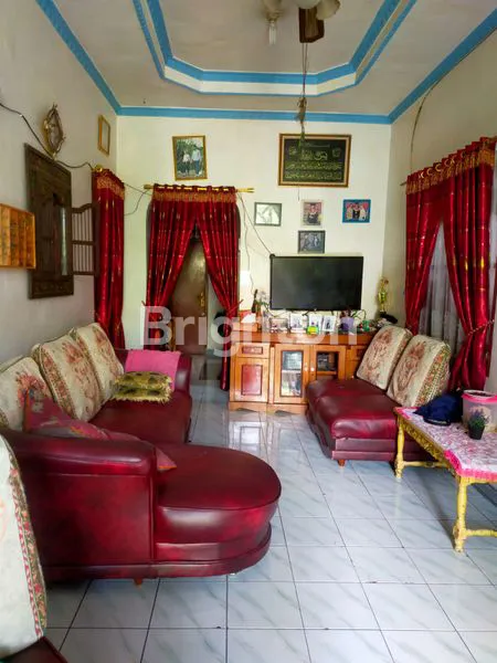 image RUMAH DENGAN HALAMAN LUAS DEKAT TOL KAYUMANIS (3)