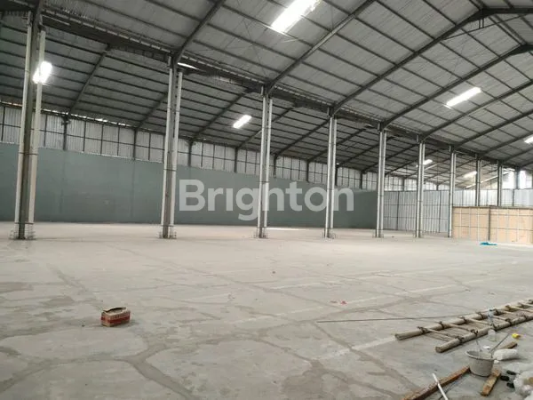 image GUDANG DI JLN PARANGTRITIS (2)