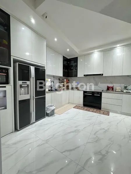 image RUMAH FULL RENOV DAN SEMI FURNISH MEWAH  (3)