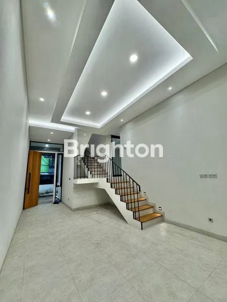 image RUMAH BARU MODERN 3LANTAI JELAMBAR KAVLING POLRI GROGOL PETAMBURAN JAKARTA BARAT (2)