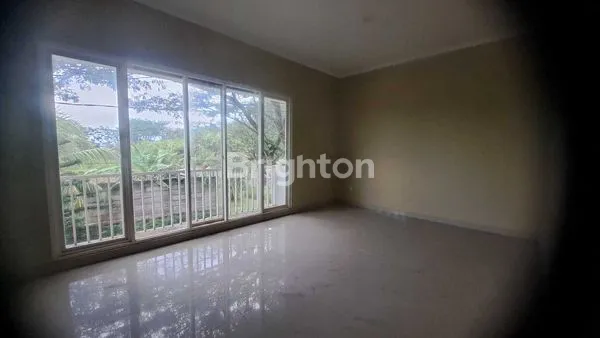 image RUMAH CANTIK 2 LANTAI BATAKAN VILLAGE (4)