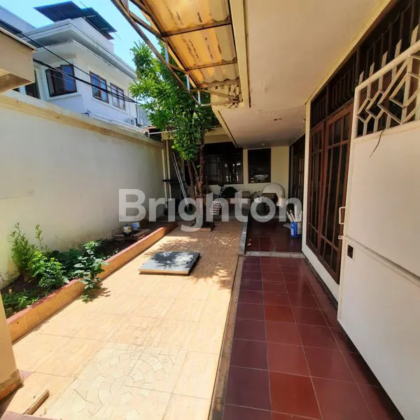 image RUMAH JALAN KALIJUDAN, SURABAYA. STRATEGIS, SELANGKAH KE UNIV. WIDYA MANDALA KALIJUDAN, DHARMAHUSADA, MERR, GALAXY MALL, UNAIR KAMPUS C (3)