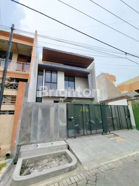 image RUMAH BARU GRESS MANYAR KERTOARJO DEKAT PUSAT KOTA (4)