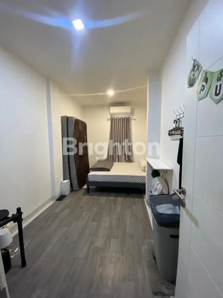 image RUMAH 2 LANTAI RAPI DIBAWAH 2M SYMPHONIA GADING SERPONG (5)