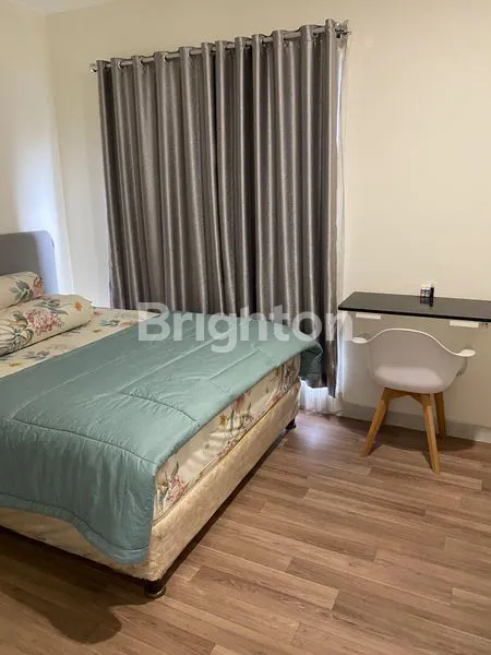 image RUMAH 2 LANTAI RAPI DIBAWAH 2M SYMPHONIA GADING SERPONG (4)