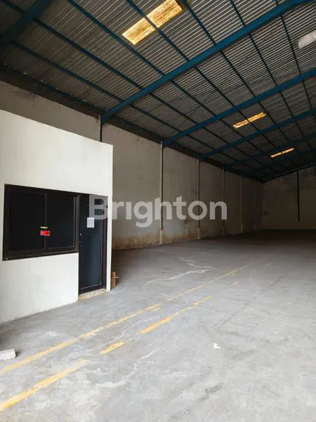 image GUDANG MANYAR WIN GRESIK (4)