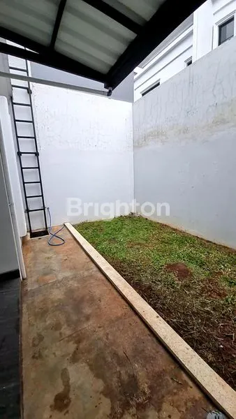 image RUMAH MEWAH 2 LANTAI, KONDISI BARU DI CIMANGGIS GOLF ESTATE. (4)