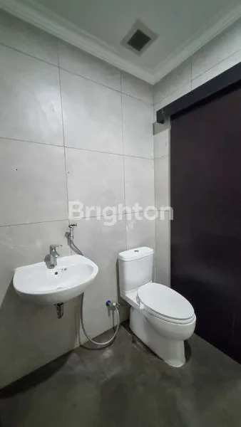 image RUMAH MEWAH 2 LANTAI, KONDISI BARU DI CIMANGGIS GOLF ESTATE. (8)