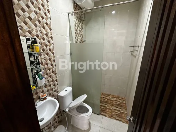 image RUMAH MEWAH DI KENCANA LOKA BSD SIAP HUNI  (7)