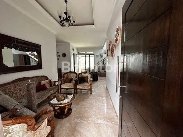 image RUMAH MEWAH DI KENCANA LOKA BSD SIAP HUNI  (4)