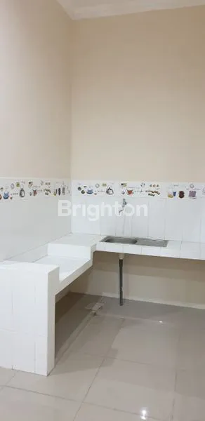 image RUMAH CANTIK SIAP HUNI DI TANGGUL MAS TANAH MAS SEMARANG (3)