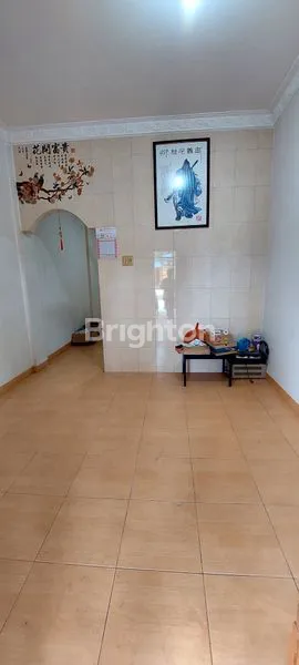 image RUMAH MEWAH 2 LANTAI DEKAT MALL CIPUTRA SERAYA PEKANBARU (2)