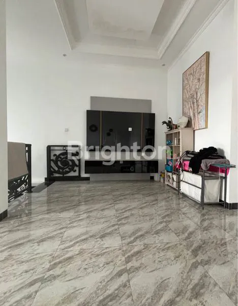 image RUMAH MEWAH DEKAT EWALK BSB FULL FURNISH (2)