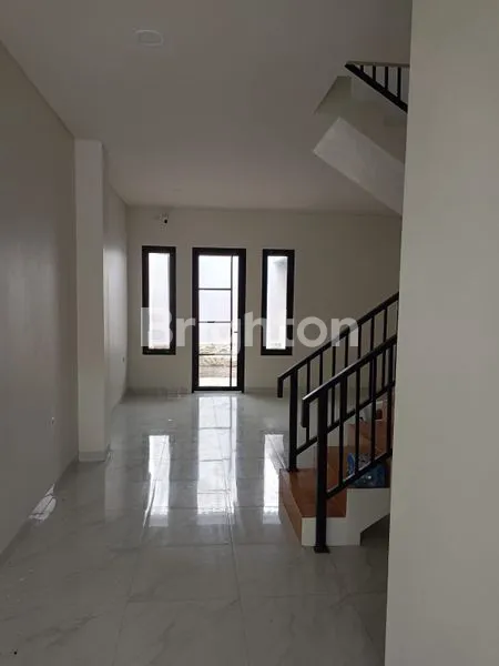 image RUMAH BARU GRESS WONOREJO SELATAN RUNGKUT (5)