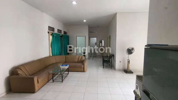 image RUMAH NGINDEN INTAN SURABAYA (1)