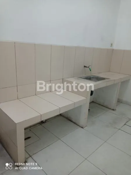 image 2 LANTAI TERAWAT DAN SIAP PAKAI (6)