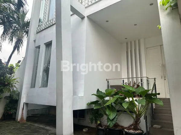 image RUMAH DIJUAL CANTIK BERTINGKAT SIAP HUNI (2)
