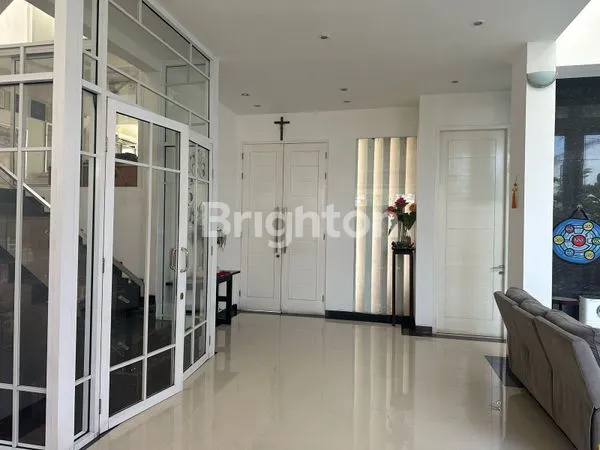 image RUMAH DIJUAL CANTIK BERTINGKAT SIAP HUNI (4)
