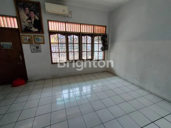image RUMAH CANTIK SIAP HUNI JELAMBAR GROGOL PETAMBURAN JAKARTA BARAT  (3)