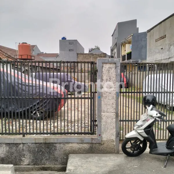 image RUMAH KONTRAKAN LUAS DI KEBON JERUK (1)