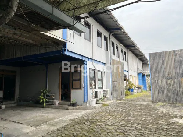 image EKS PABRIK POT KOSMETIK KEBRAON DIJUAL CEPAT (2)