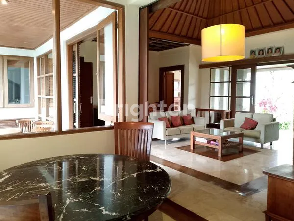 image VILLA LUAS DAN STRATEGIS DI SIULAN, DENPASAR TIMUR! (2)