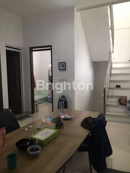 RUKO 2,5 LANTAI LOKASI STRATEGIS DI LEUWIPANJANG