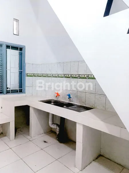 image KOS 17 KAMAR BARU RENOVASI, FULL FURNISHED & AC, SIAP BEROPERASI, LOKASI STRATEGIS & BEBAS BANJIR DI TANJUNG DUREN, JAKARTA BARAT (2)