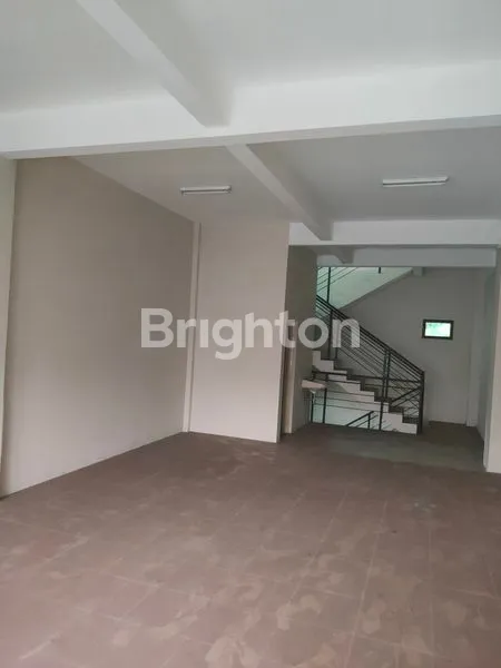 image RUKO PUSAT KOTA SOLO 3 LANTAI (4)