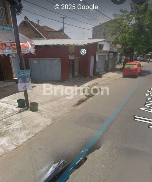 image DUA KAVLING DI JL STRATEGIS KOTA SOLO (2)