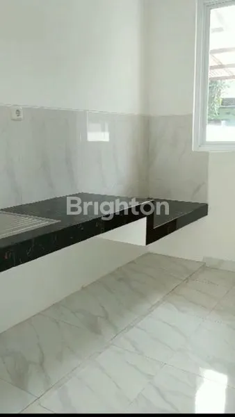 image RUMAH LUAS LEGA NYAMAN  AMAN ASRI STRATEGIS  METLAND JAKARTA BARAT (6)