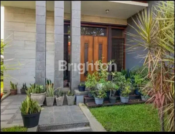 image RUMAH MEWAH TENGAH KOTA SIAP HUNI (6)